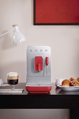 Smeg BCC02RDMEU Cafetera automática compacta con función vapor, color rojo mate
